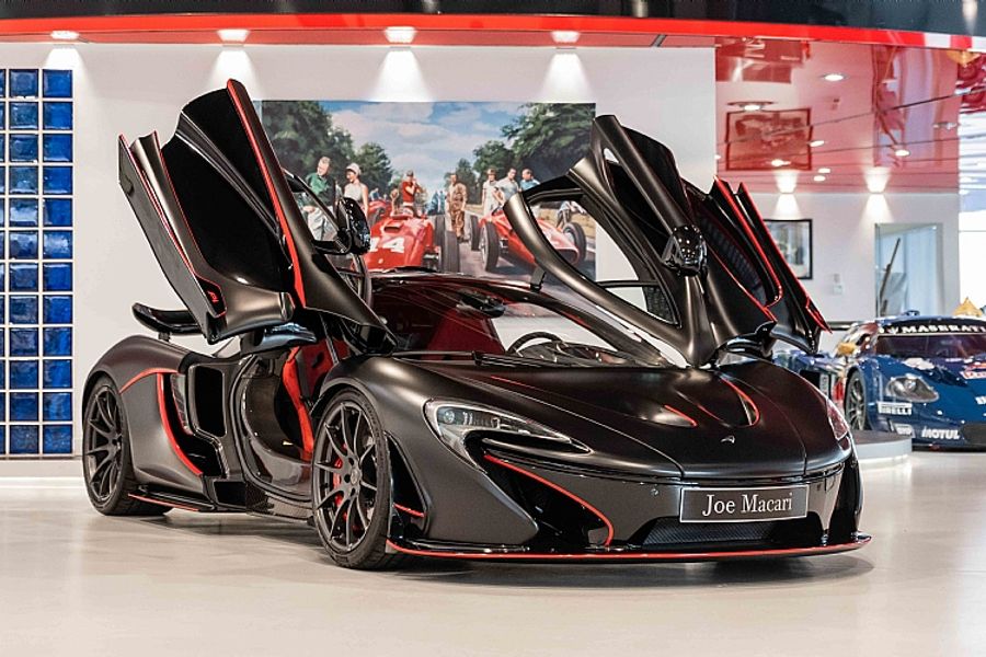 2015 McLaren P1