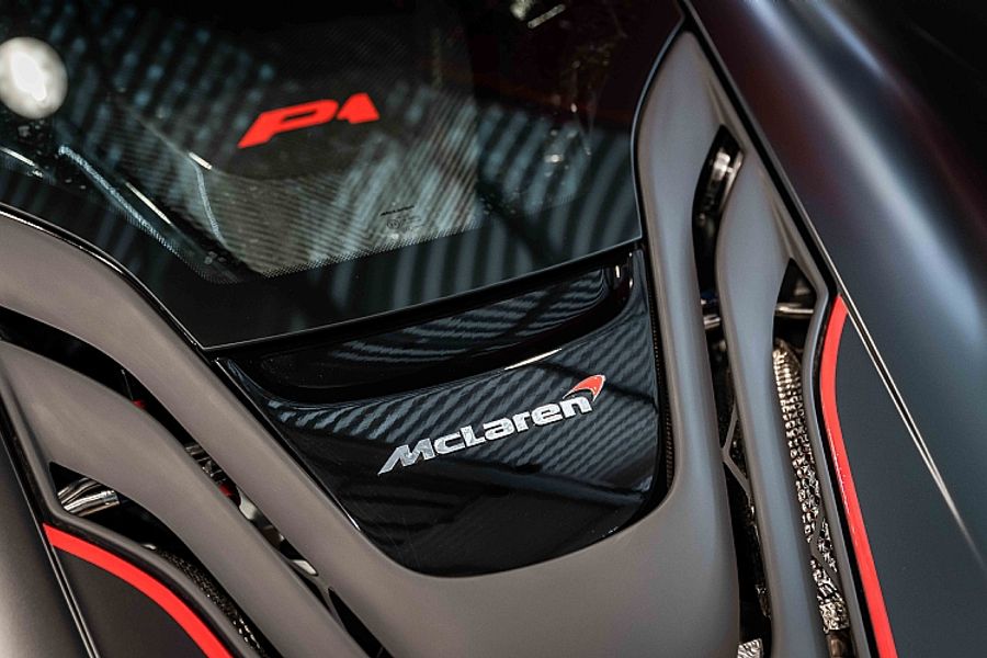 2015 McLaren P1