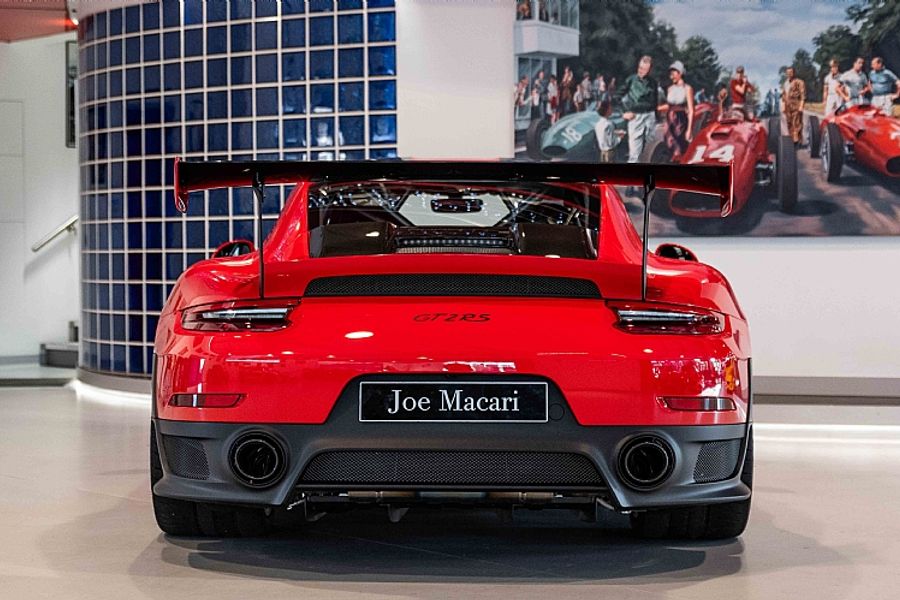 2018 Porsche 991 GT2RS RHD