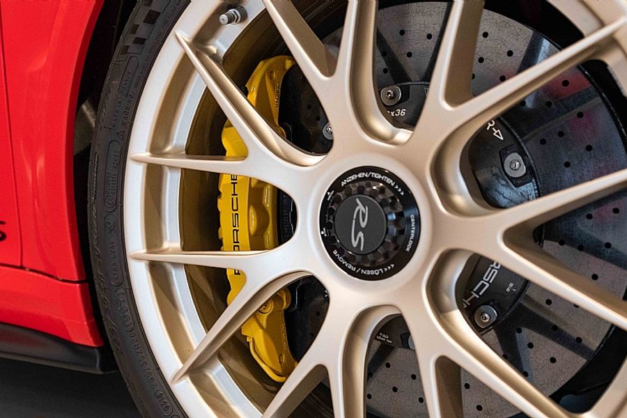 2018 Porsche 991 GT2RS RHD