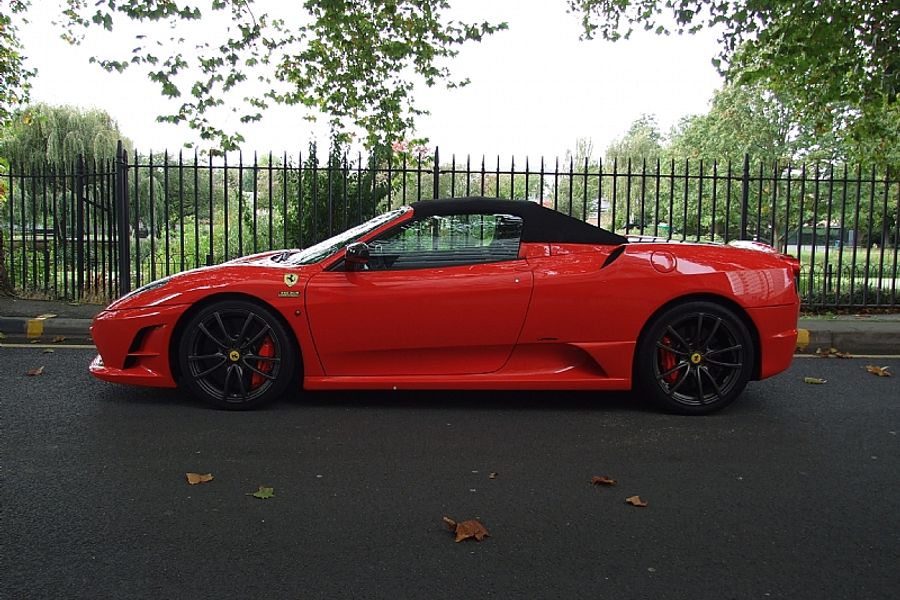 Ferrari 16M Scuderia