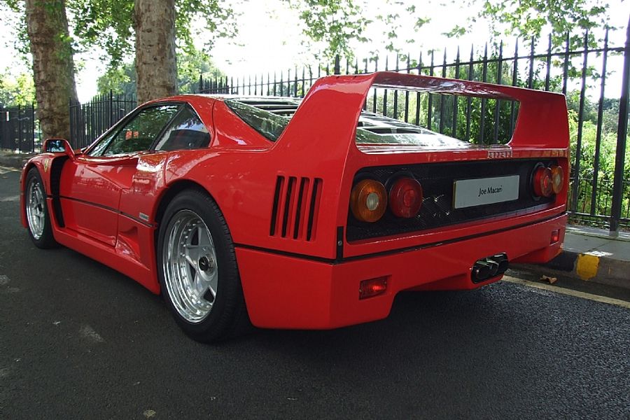 1990 Ferrari F40