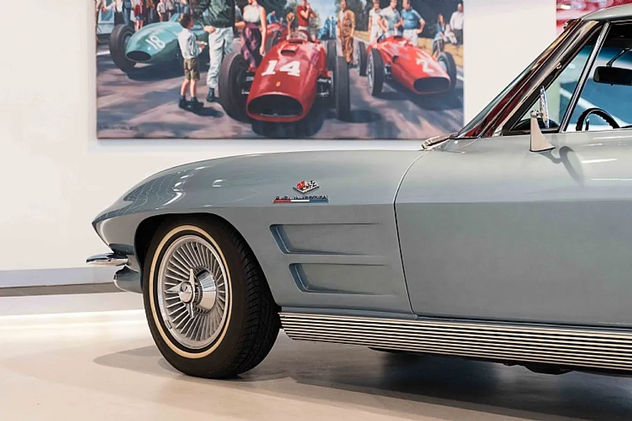 1963 Chevrolet Corvette Stingray C2 Split Window Coupe
