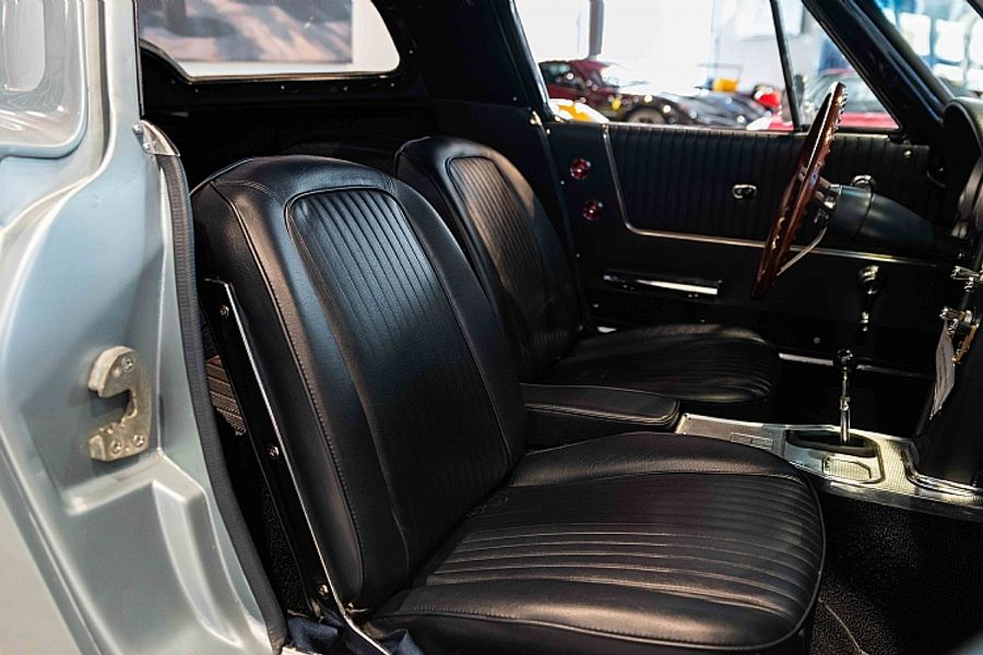 1963 Chevrolet Corvette Stingray C2 Split Window Coupe