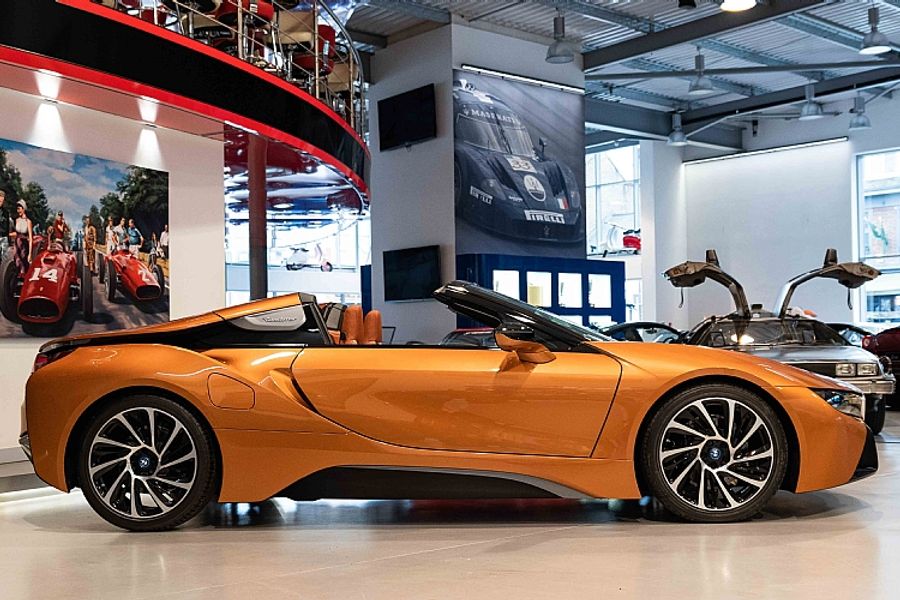 2018 BMW i8 Roadster