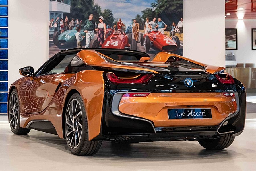 2018 BMW i8 Roadster