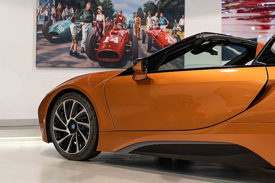 2018 BMW i8 Roadster