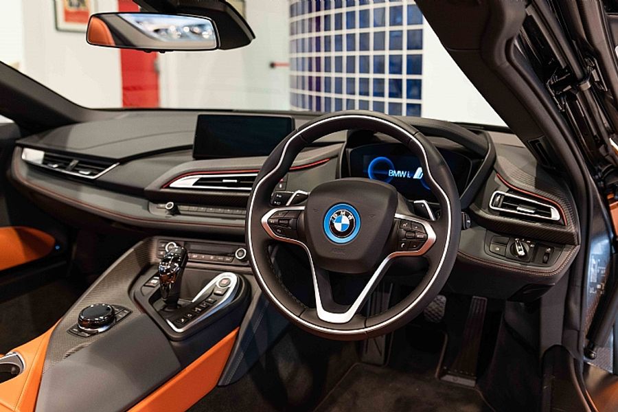 2018 BMW i8 Roadster