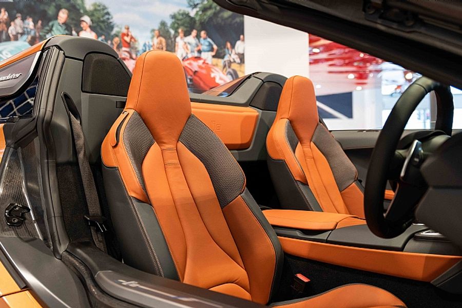 2018 BMW i8 Roadster