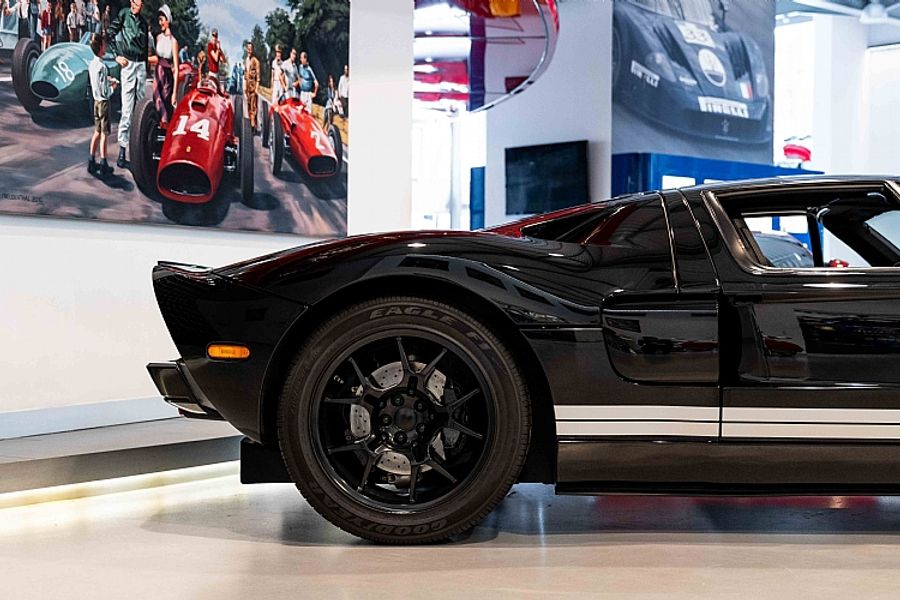 2005 Ford GT