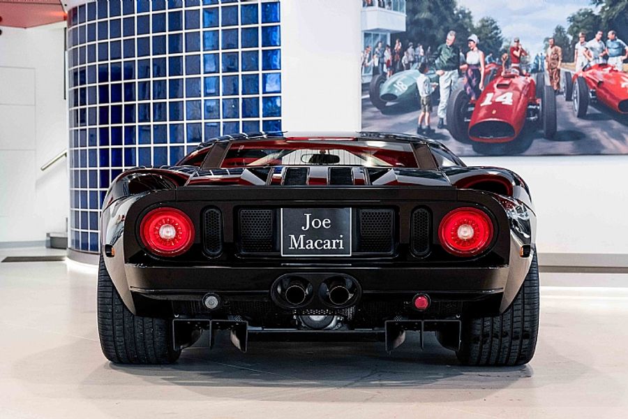 2005 Ford GT