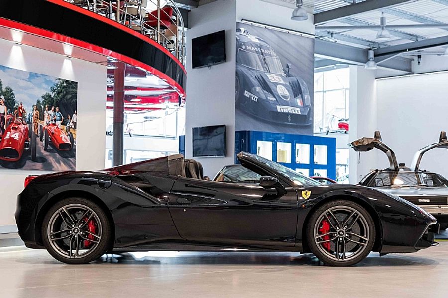 2018 Ferrari 488 Spider RHD