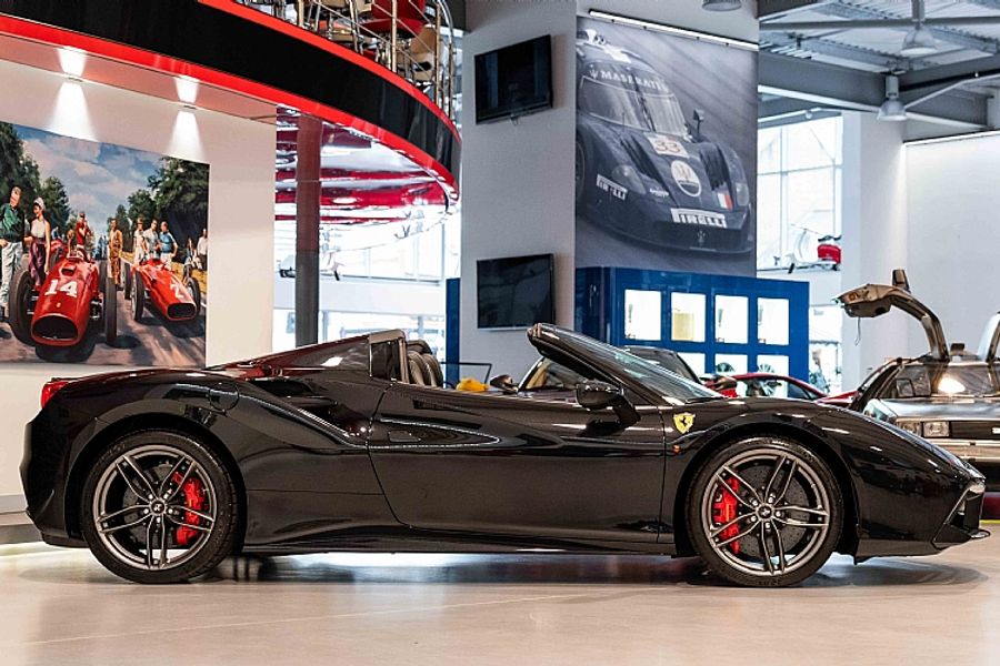 2016 Ferrari 488 Spider LHD