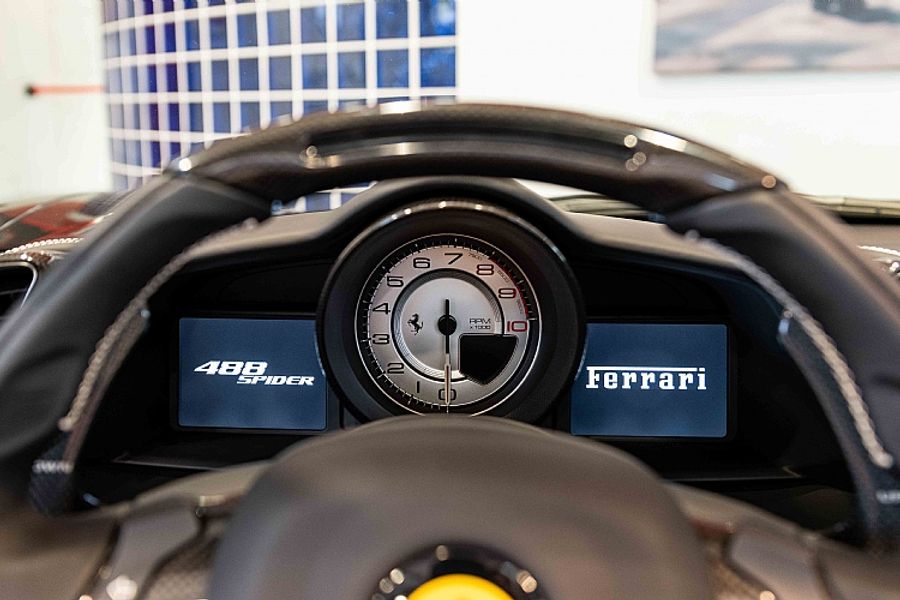 2016 Ferrari 488 Spider LHD