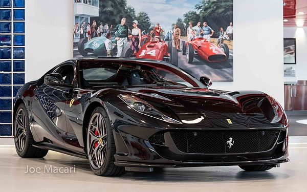 2019 Ferrari 812 Superfast
