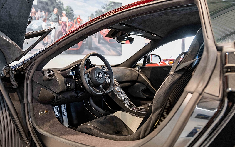 HORI オレコマンダー　ブラック VIN: SBM11RAA6GW675217 | Used 2016 McLaren 675LT For Sale (Sold