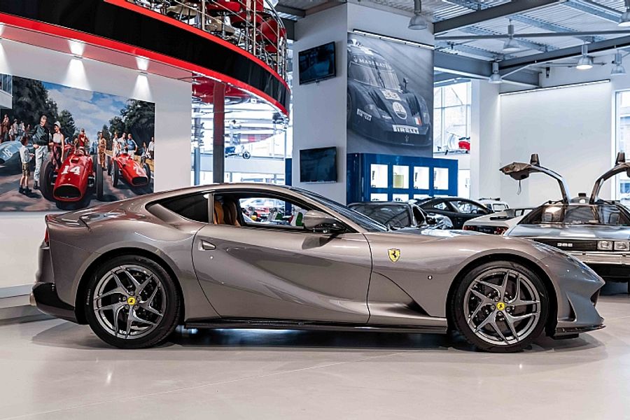 2019 Ferrari 812 Superfast