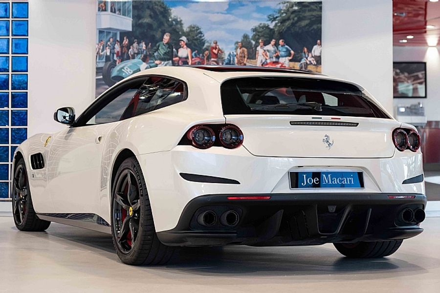 2018 Ferrari GTC4 Lusso V12