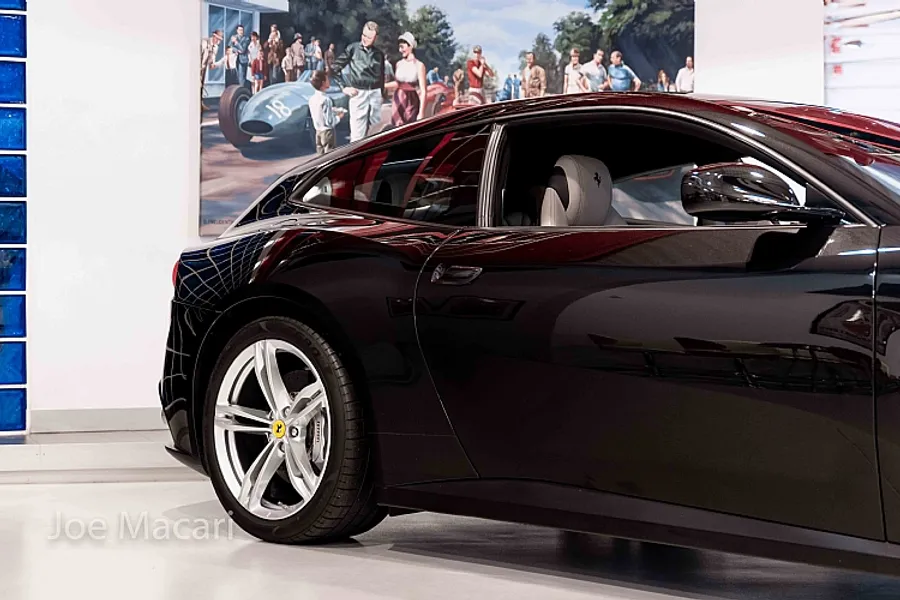 2017 Ferrari GTC4 Lusso V12