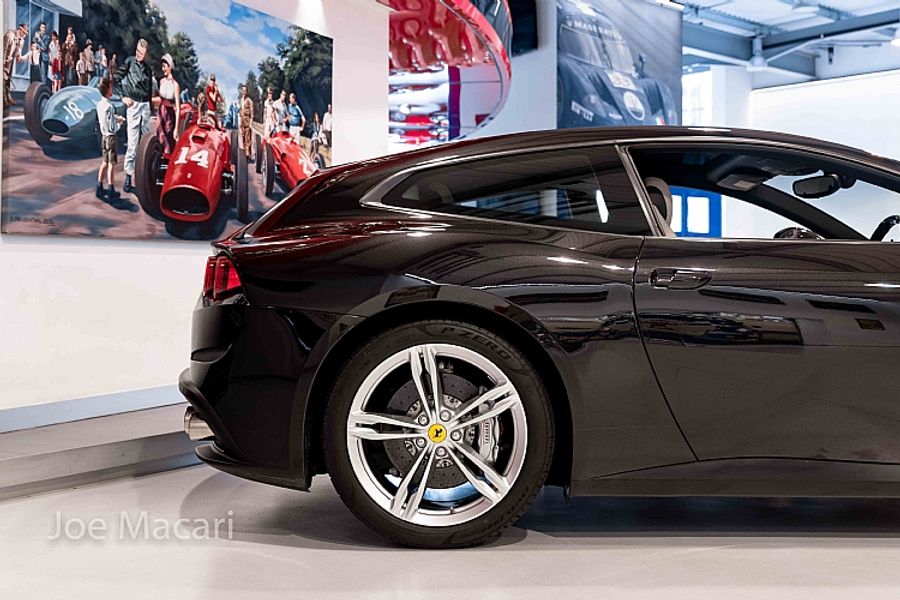 2017 Ferrari GTC4 Lusso V12