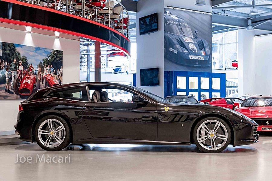 2017 Ferrari GTC4 Lusso V12