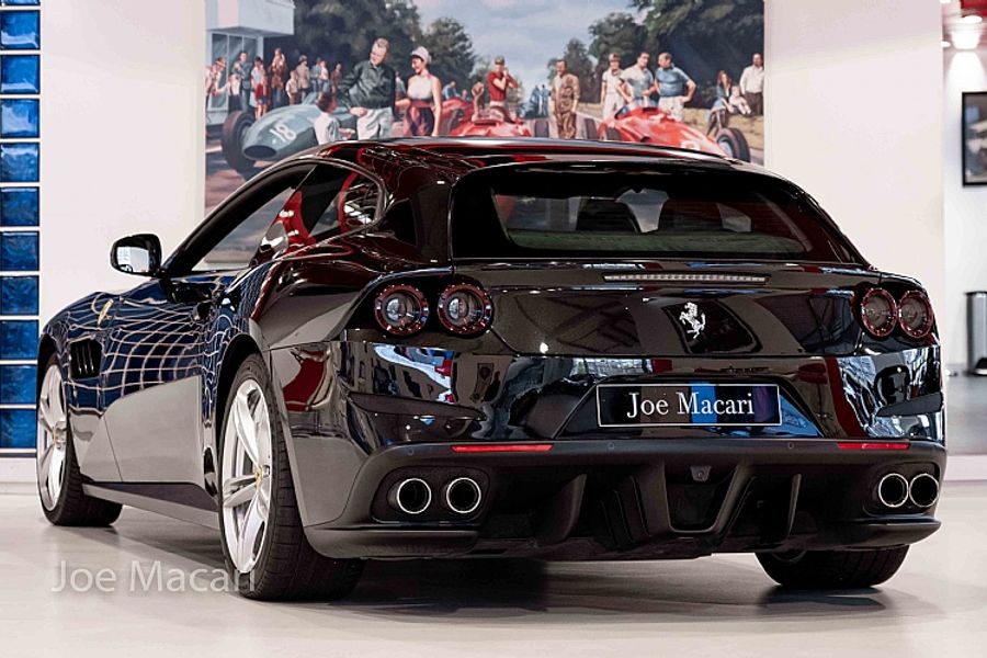 2017 Ferrari GTC4 Lusso V12