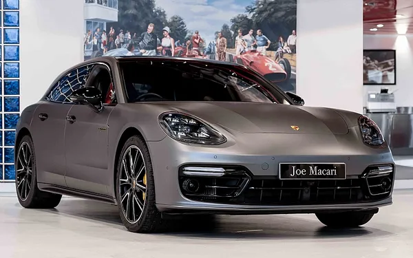 2018 Porsche Panamera Turbo S E-Hybrid Sport Turismo