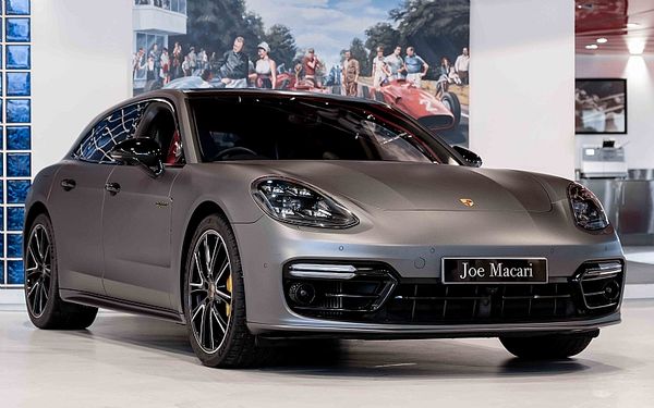2018 Porsche Panamera Turbo S E-Hybrid Sport Turismo