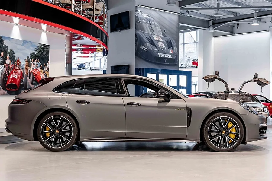2018 Porsche Panamera Turbo S E-Hybrid Sport Turismo