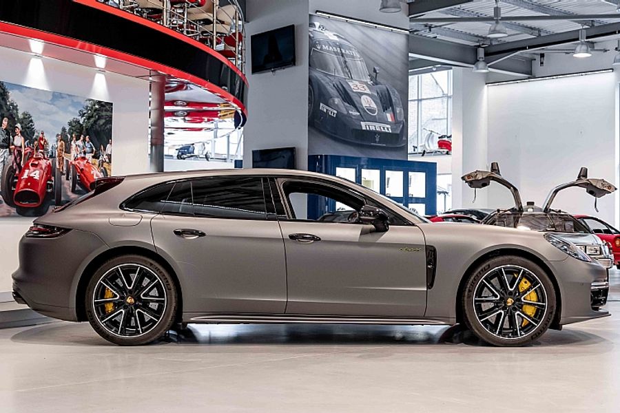 2018 Porsche Panamera Turbo S E-Hybrid Sport Turismo