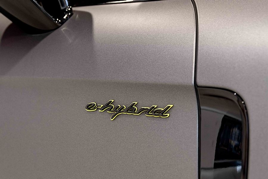 2018 Porsche Panamera Turbo S E-Hybrid Sport Turismo