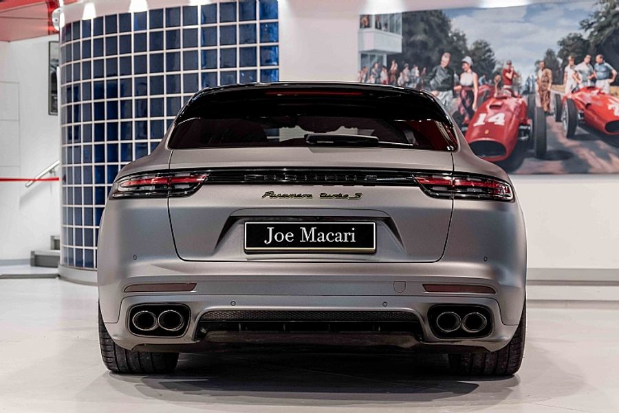 2018 Porsche Panamera Turbo S E-Hybrid Sport Turismo
