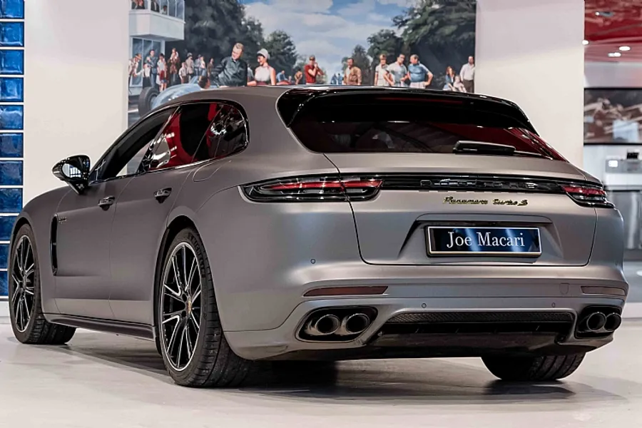 2018 Porsche Panamera Turbo S E-Hybrid Sport Turismo