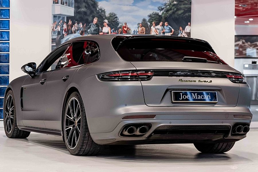 2018 Porsche Panamera Turbo S E-Hybrid Sport Turismo