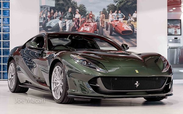 2019 Ferrari 812 Superfast