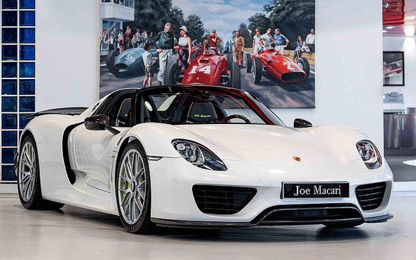 2014 Porsche 918 Spyder