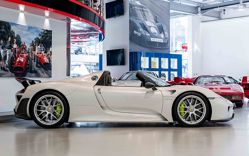 もここ 3981pcs MOC-172169 Porsche 918 Spyder 1:8 – Joy Bricks