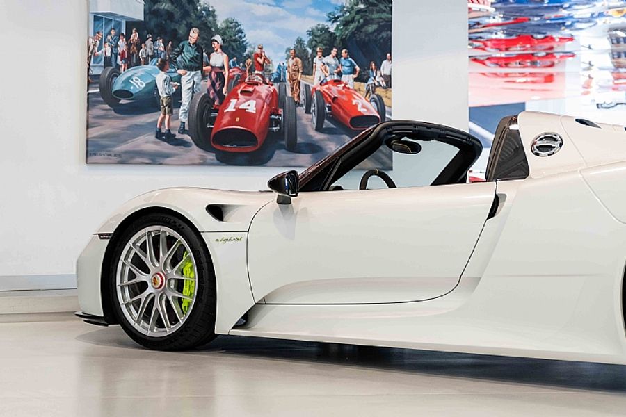 2014 Porsche 918 Spyder