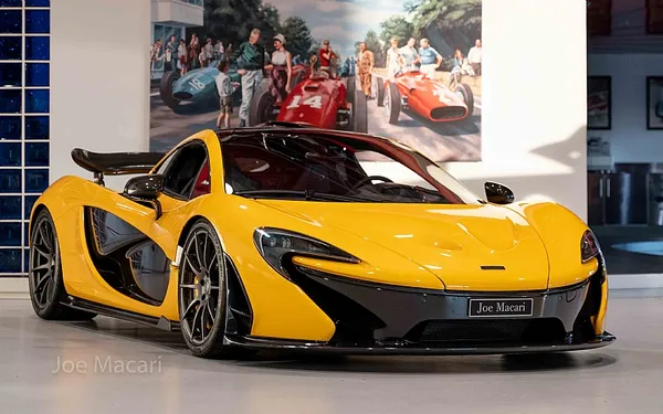 2015 McLaren P1