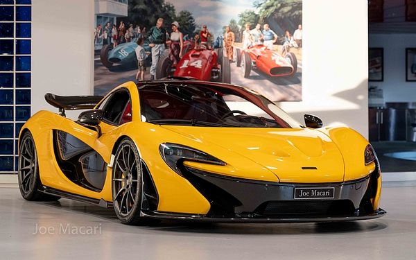 2015 McLaren P1