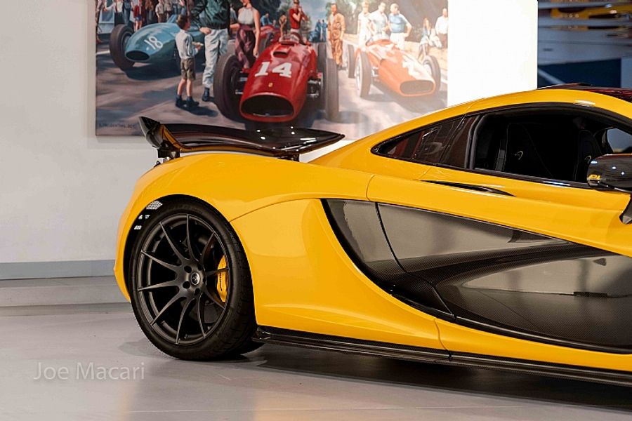 2015 McLaren P1