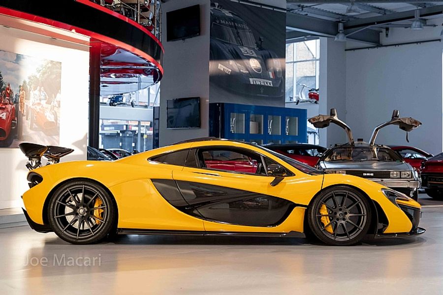 2015 McLaren P1