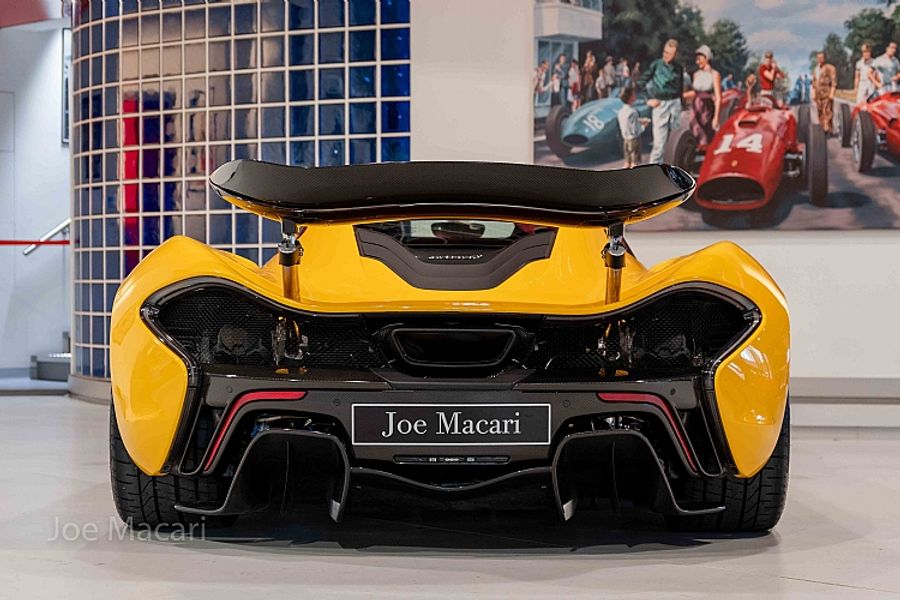 2015 McLaren P1
