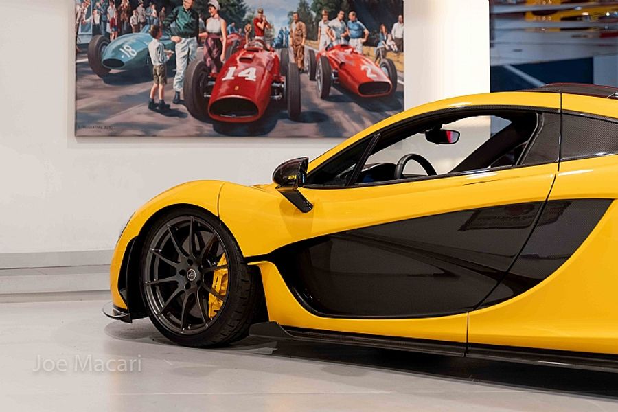 2015 McLaren P1