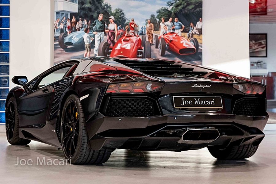 2013 Lamborghini Aventador LP700-4