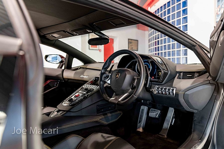 2013 Lamborghini Aventador LP700-4