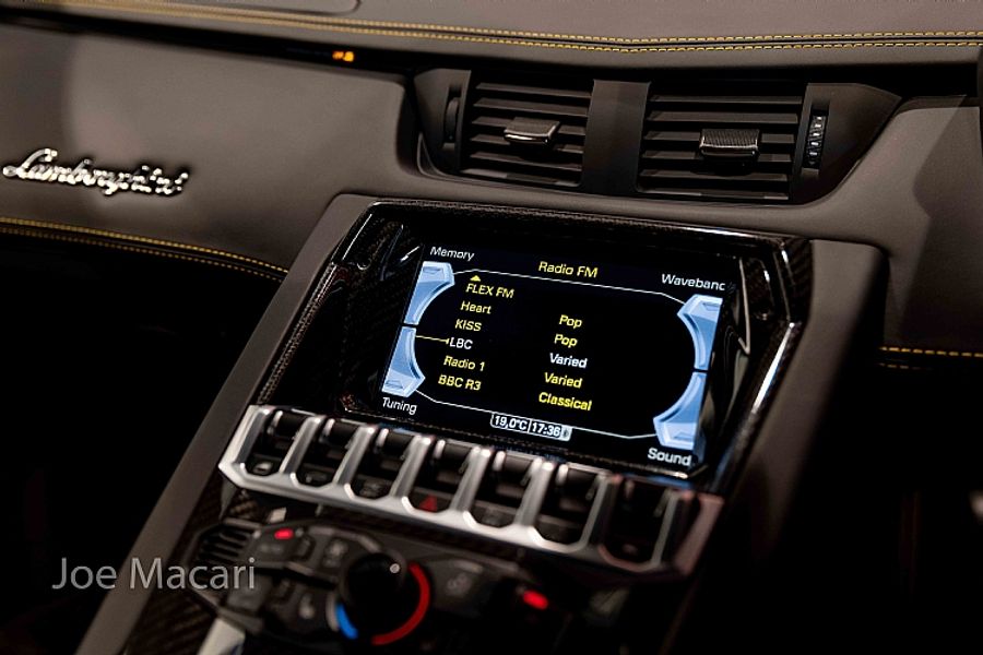 2013 Lamborghini Aventador LP700-4