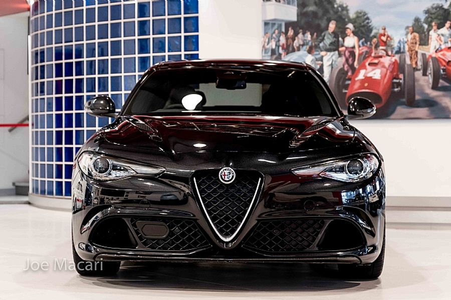 2018 Alfa Romeo Giulia Quadrifoglio