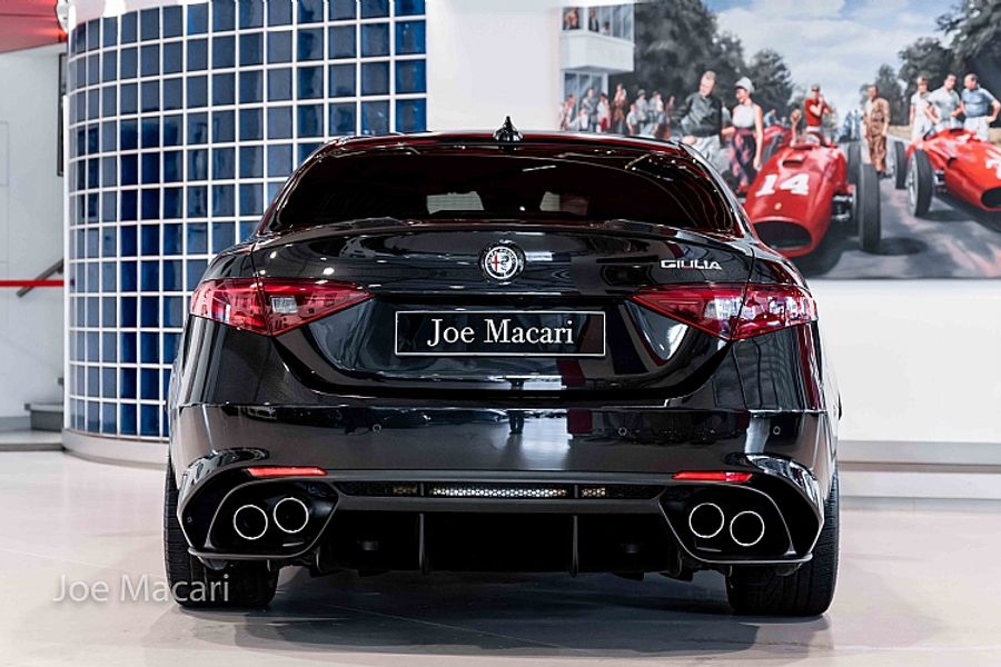 2018 Alfa Romeo Giulia Quadrifoglio
