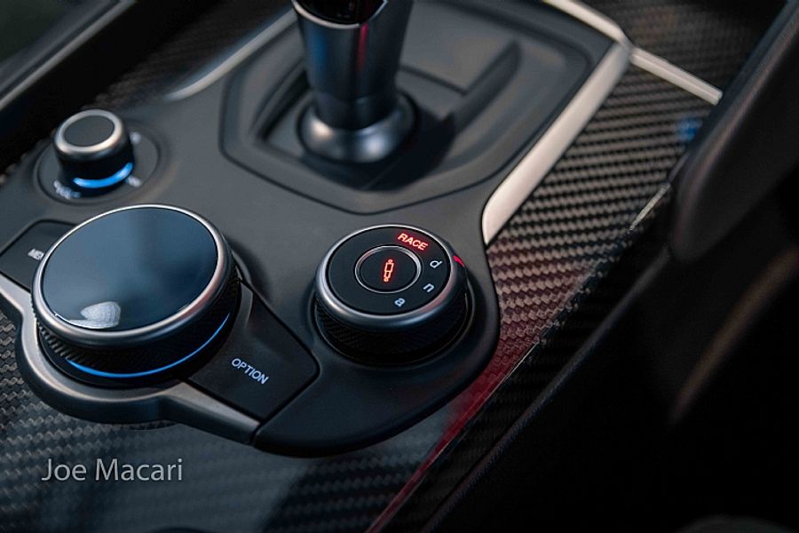 2018 Alfa Romeo Giulia Quadrifoglio